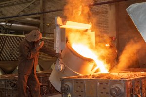 Литейщик цветных металлов