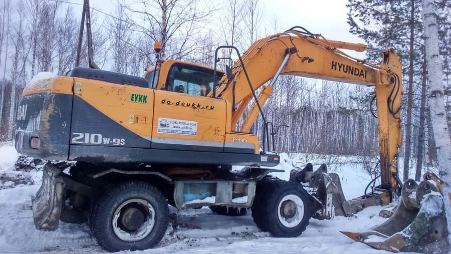 Hyundai 210w-9s (колесный дизельный экскаватор) Hyundai 210w-9s (колесный дизельный экскаватор)