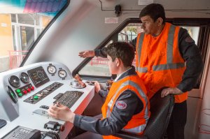 Помощник машиниста тепловоза