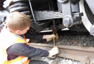 Слесарь по ремонту подвижного состава