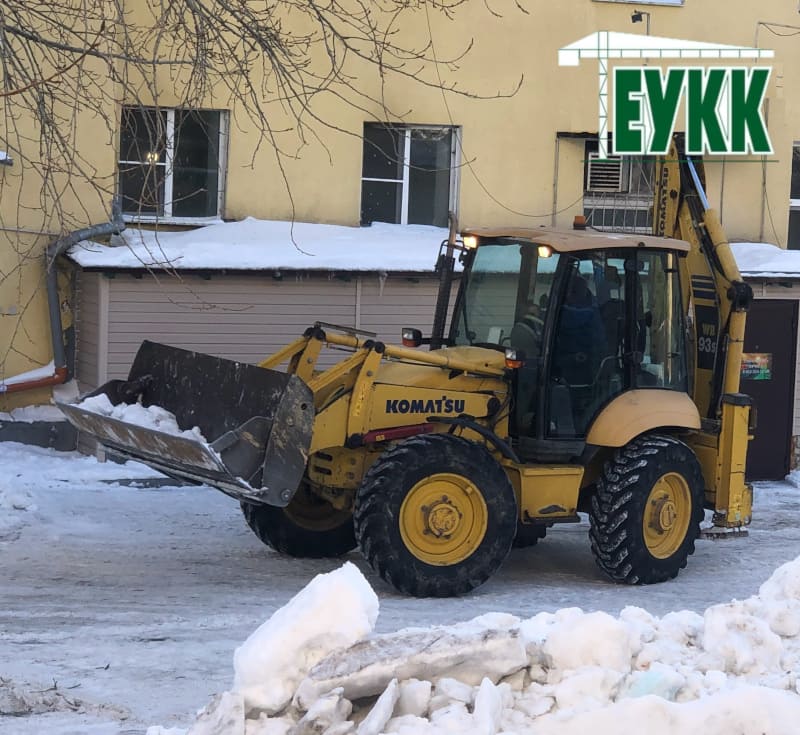 Komatsu WB93S (колёсный дизельный погрузчик экскаватор) Komatsu WB93S (колёсный дизельный погрузчик экскаватор)