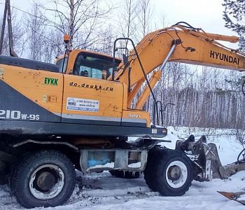 Hyundai 210w-9s (колесный дизельный экскаватор)