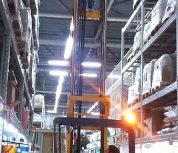 Jungheinrich ETV 216 (электрический штабелер с выдвижной мачтой, ричтрак)