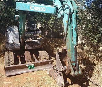 KOBELCO SK30UR (Кобелко)  (гусеничный дизельный миниэкскаватор)