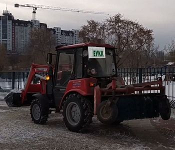 Беларус МТЗ 320 4М (колёсный дизельный и малогабаритный)