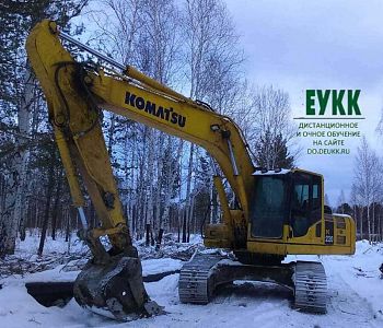 Komatsu PC220 (гусеничный дизельный экскаватор)