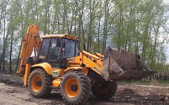 MST M544 (колесный дизельный фронтальный погрузчик + экскаватор)